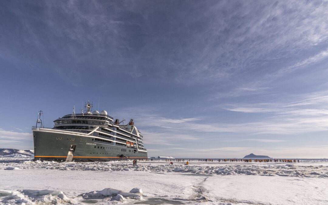 Seabourn Venture gedoopt tijdens eerste reis naar Antarctica